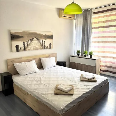 Apartman Urban Bloom Burgasz
